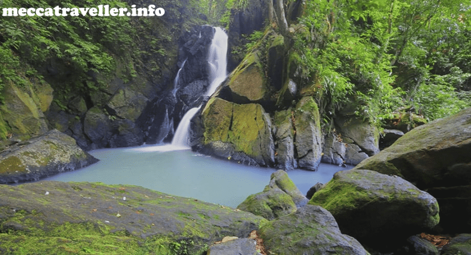 Menikmati Keindahan Alam di Air Terjun Pria Laot Sabang